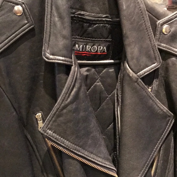 Jacket - Picture 4 of 8